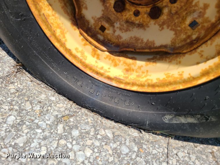 image for item FX9517 John Deere 301A  tractor