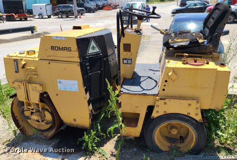 image for item FX9518 Bomag BW100AC  combination roller