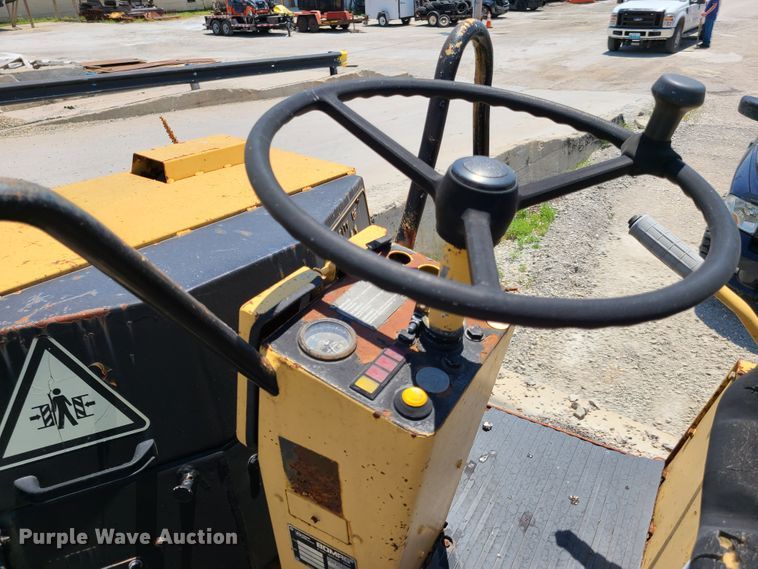 image for item FX9518 Bomag BW100AC  combination roller