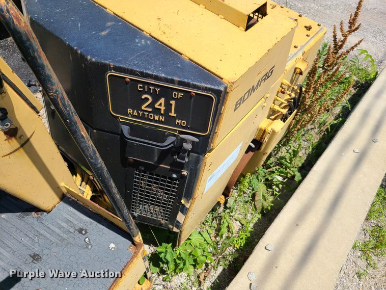 image for item FX9518 Bomag BW100AC  combination roller