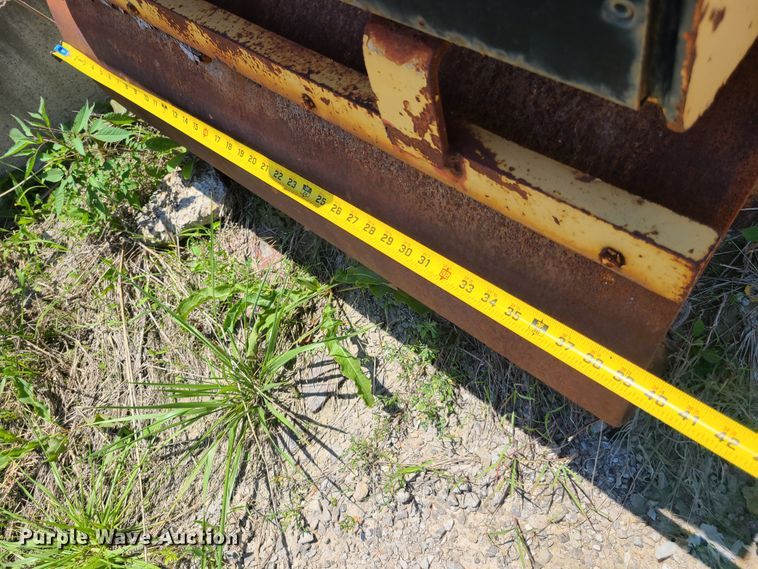 image for item FX9518 Bomag BW100AC  combination roller