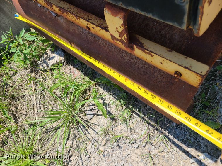 image for item FX9518 Bomag BW100AC  combination roller