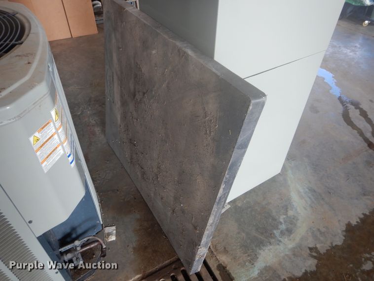 image for item FY9136 Trane 4TTB3060D1000AA AC unit