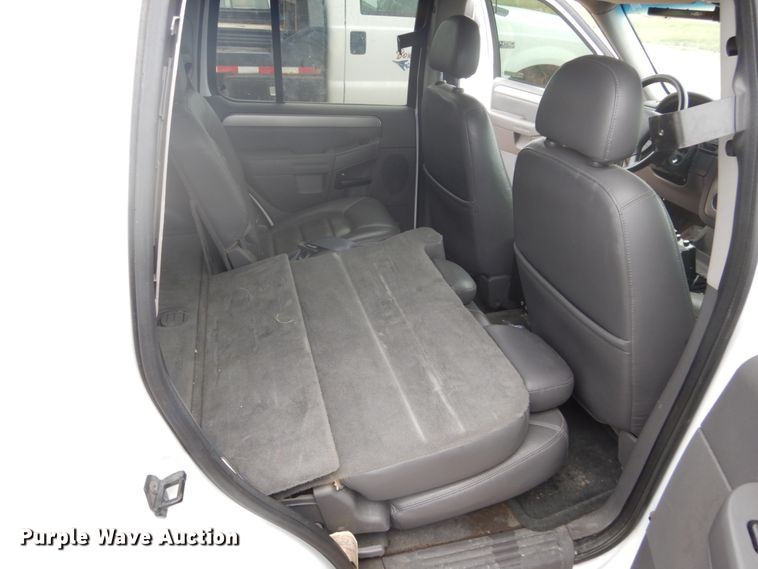 image for item GA9047 2003 Ford Explorer  SUV