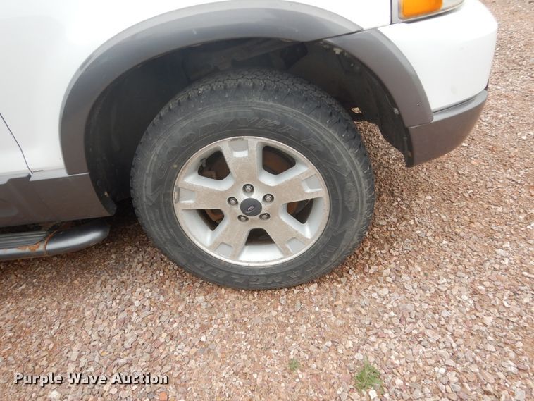 image for item GA9047 2003 Ford Explorer  SUV