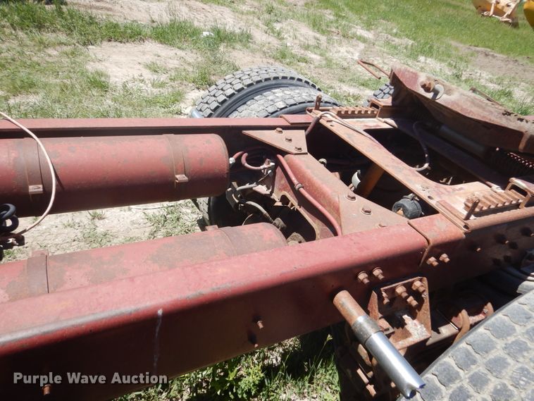 image for item GA9053 1989 Freightliner FLD  semi truck