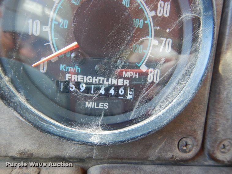 image for item GA9053 1989 Freightliner FLD  semi truck