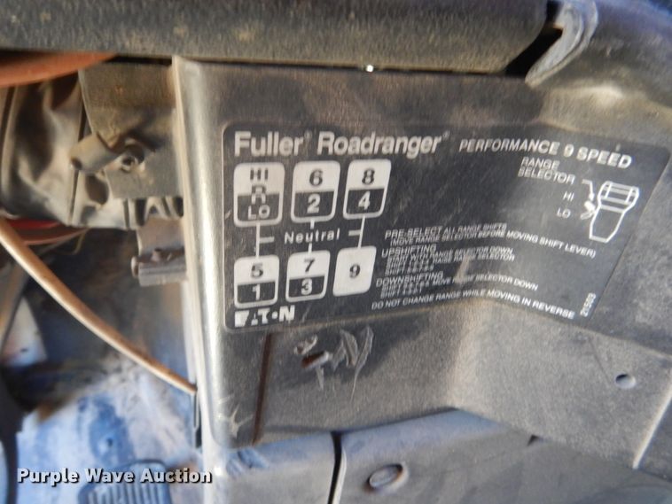 image for item GA9053 1989 Freightliner FLD  semi truck