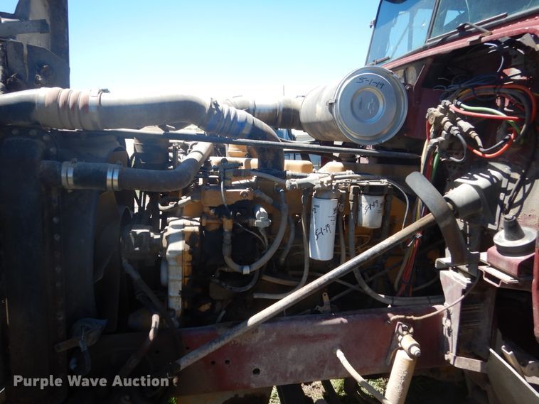 image for item GA9053 1989 Freightliner FLD  semi truck