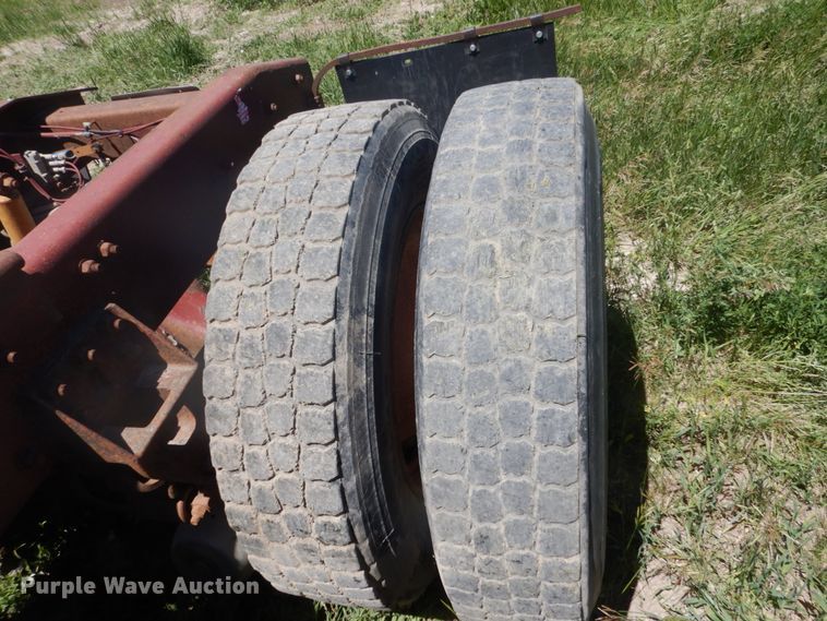 image for item GA9053 1989 Freightliner FLD  semi truck