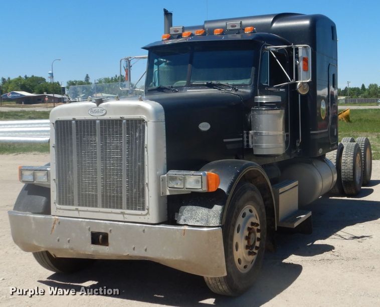 image for item GA9054 1994 Peterbilt 378  semi truck