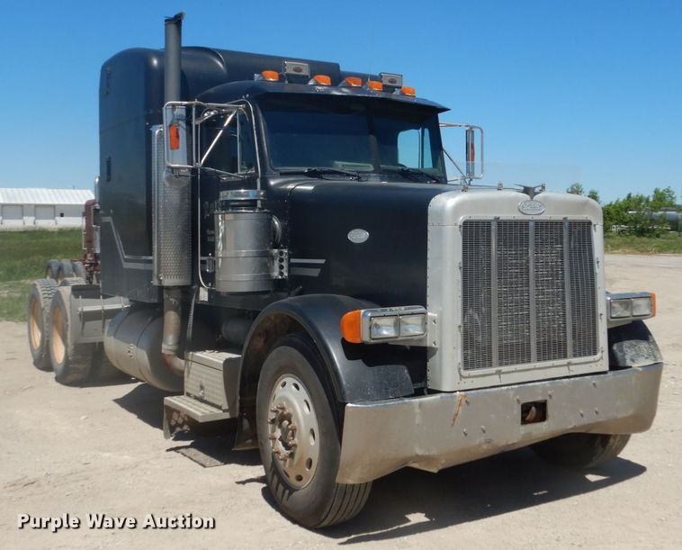 image for item GA9054 1994 Peterbilt 378  semi truck