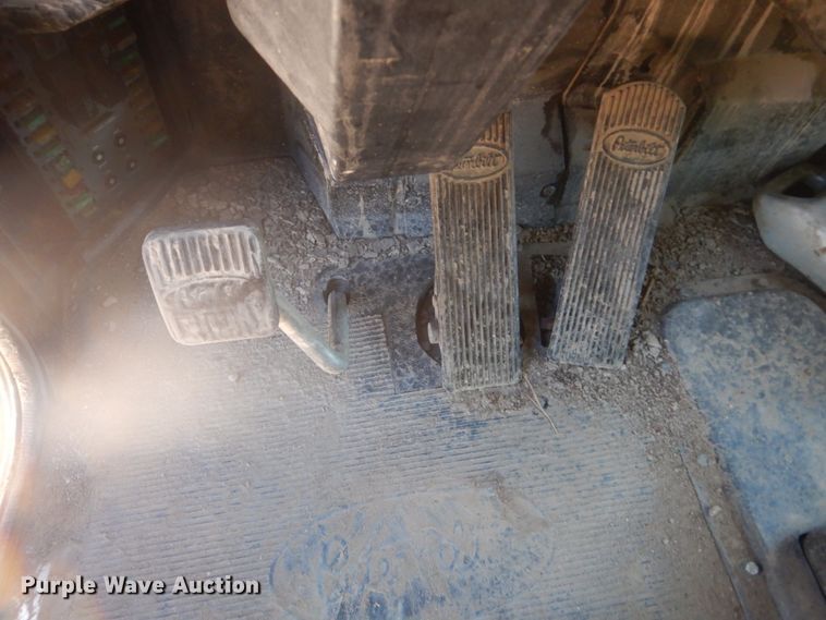 image for item GA9054 1994 Peterbilt 378  semi truck