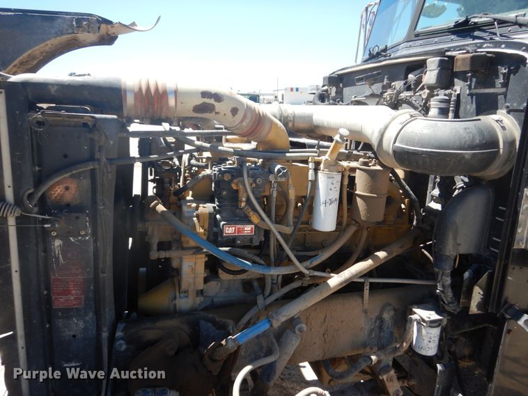 image for item GA9054 1994 Peterbilt 378  semi truck