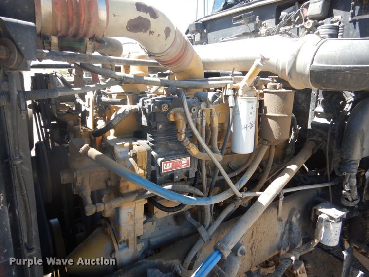 image for item GA9054 1994 Peterbilt 378  semi truck