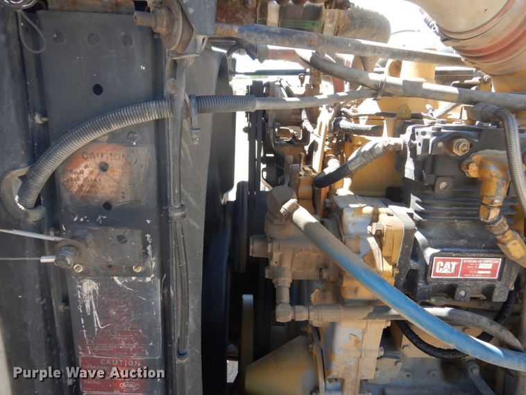 image for item GA9054 1994 Peterbilt 378  semi truck