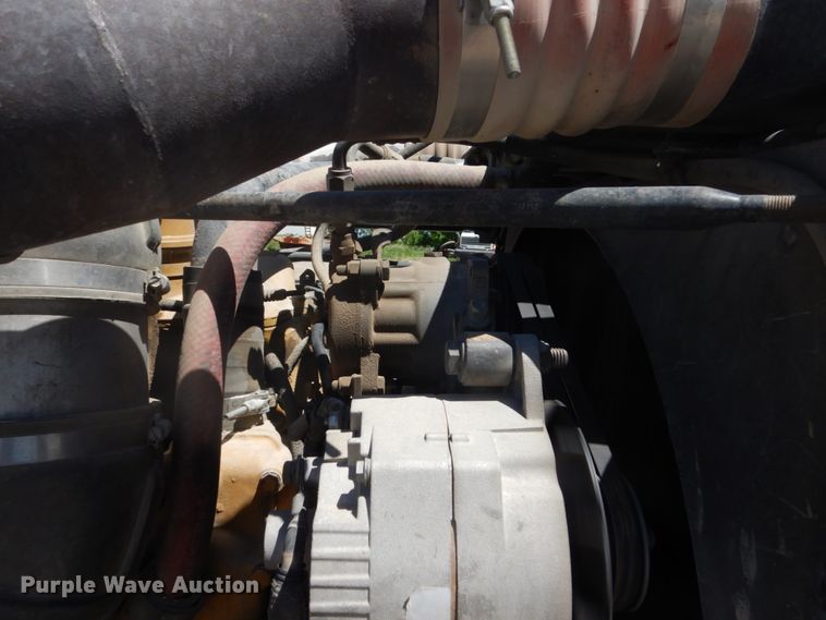 image for item GA9054 1994 Peterbilt 378  semi truck