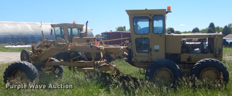 image for item GA9058 Caterpillar 120  rigid frame motor grader