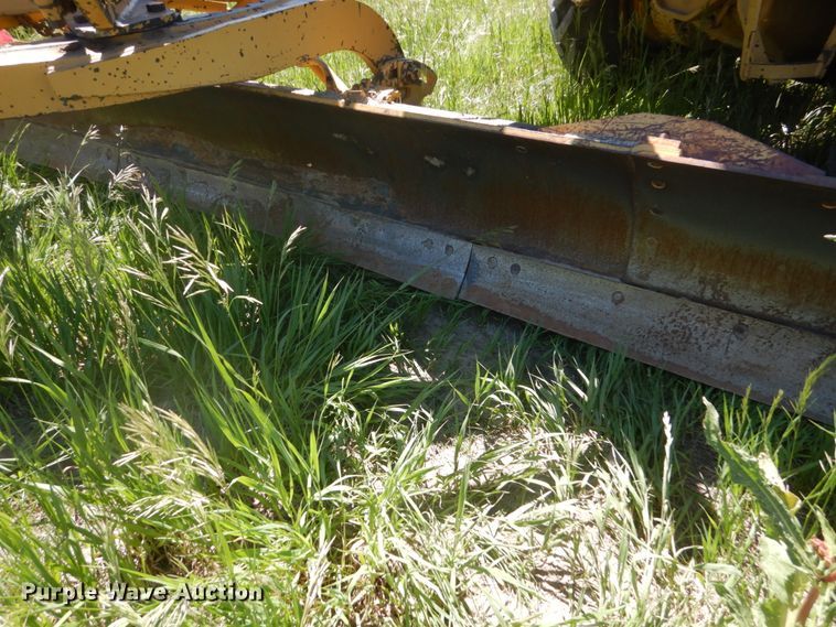 image for item GA9058 Caterpillar 120  rigid frame motor grader