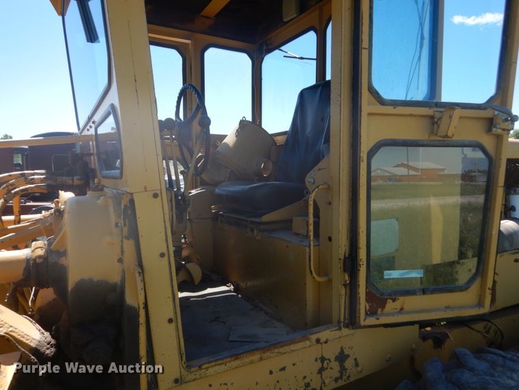 image for item GA9058 Caterpillar 120  rigid frame motor grader