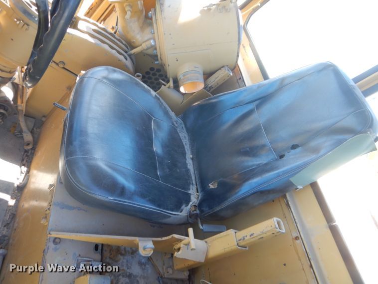 image for item GA9058 Caterpillar 120  rigid frame motor grader