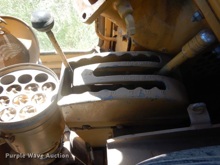 image for item GA9058 Caterpillar 120  rigid frame motor grader