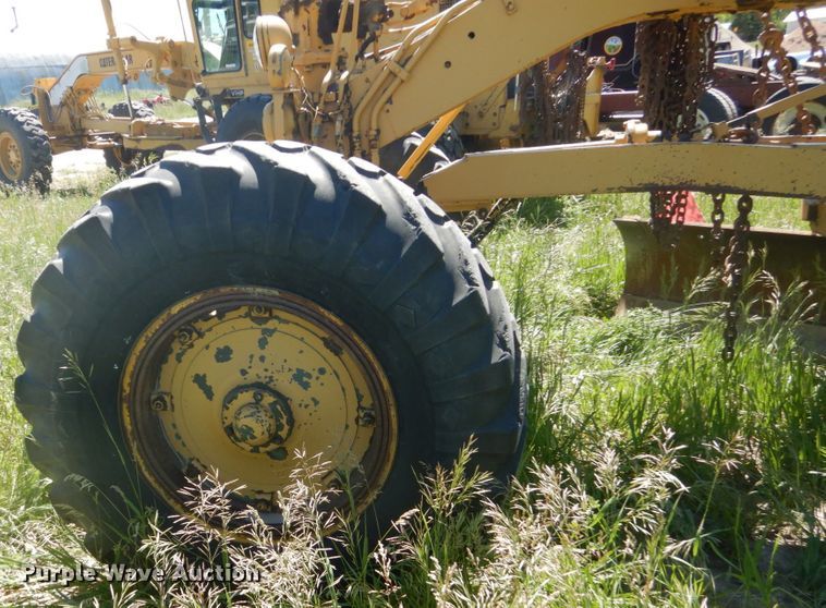 image for item GA9058 Caterpillar 120  rigid frame motor grader