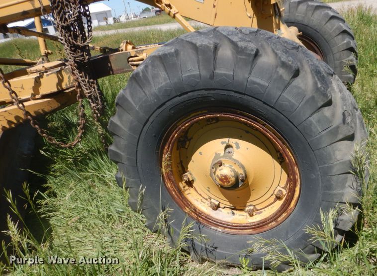 image for item GA9058 Caterpillar 120  rigid frame motor grader