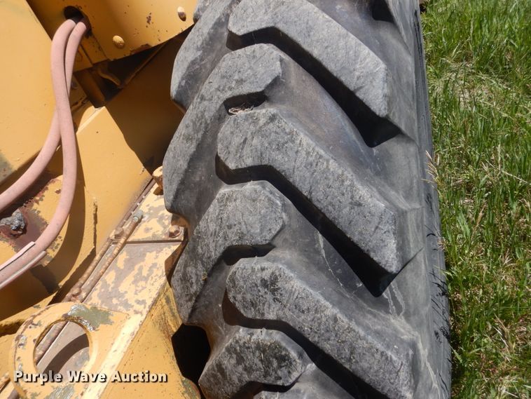 image for item GA9058 Caterpillar 120  rigid frame motor grader