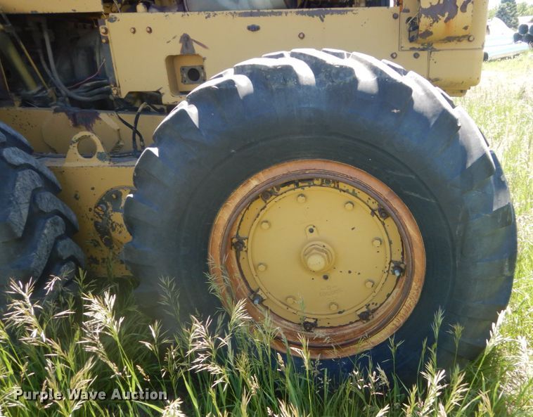 image for item GA9058 Caterpillar 120  rigid frame motor grader