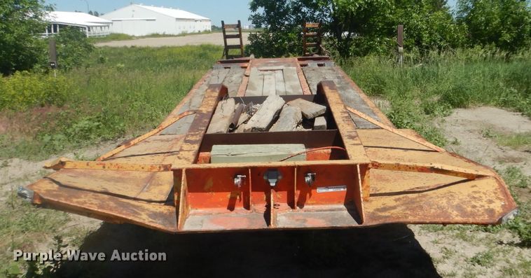 image for item GA9059 1970 Transport Trailer GPYT127FM equipment trailer