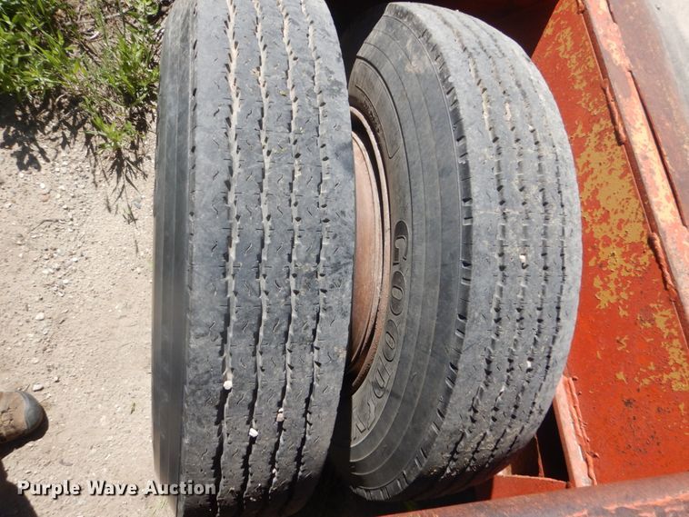 image for item GA9059 1970 Transport Trailer GPYT127FM equipment trailer