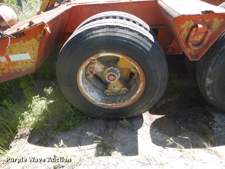 image for item GA9059 1970 Transport Trailer GPYT127FM equipment trailer