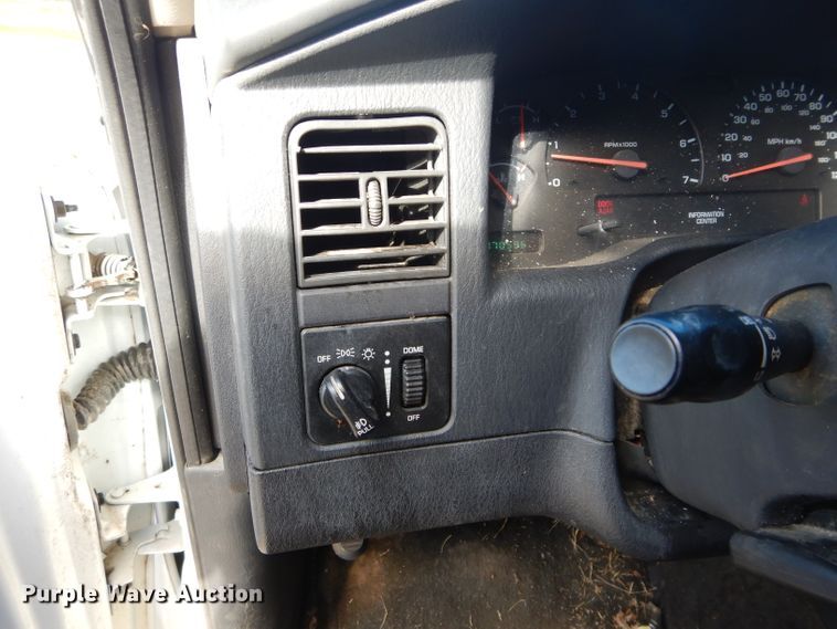 image for item GK9116 2002 Dodge Durango  SUV