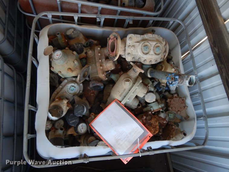 image for item GO9863 (12) totes of water meters