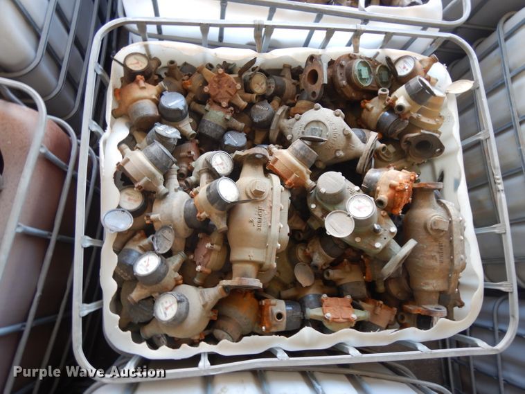 image for item GO9863 (12) totes of water meters