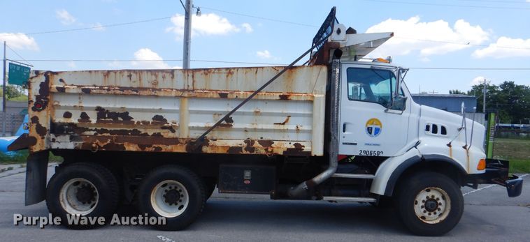 image for item GO9942 2006 Sterling LT8500  dump truck