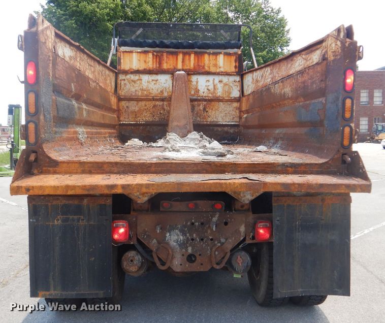 image for item GO9942 2006 Sterling LT8500  dump truck