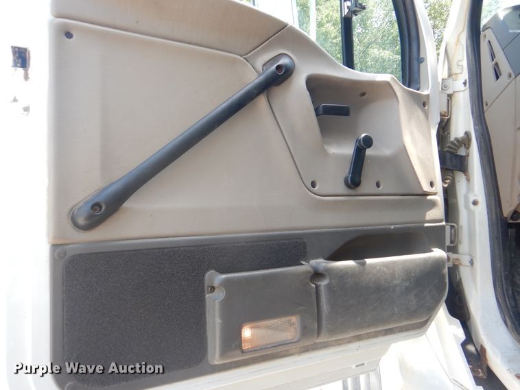 image for item GO9942 2006 Sterling LT8500  dump truck