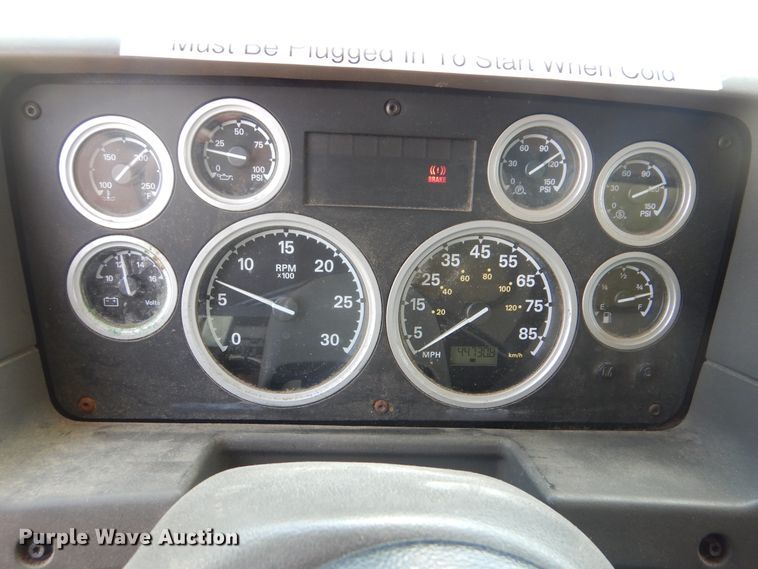 image for item GO9942 2006 Sterling LT8500  dump truck