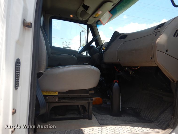 image for item GO9942 2006 Sterling LT8500  dump truck