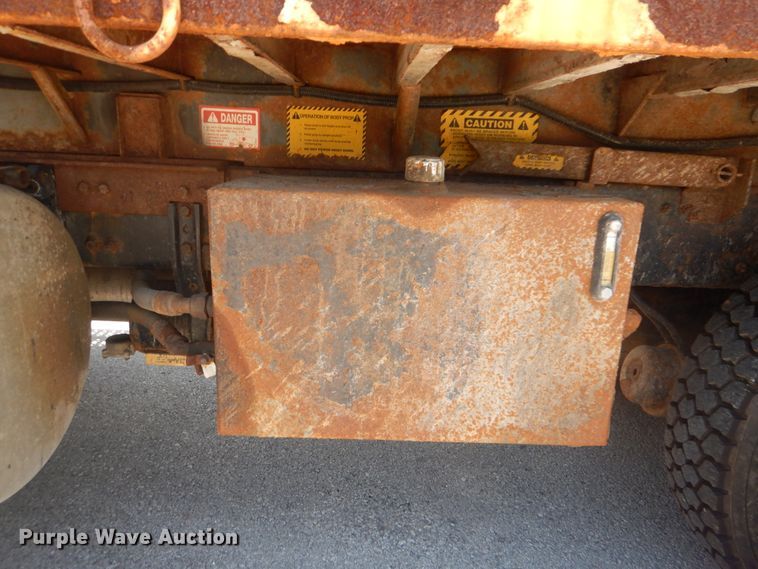 image for item GO9942 2006 Sterling LT8500  dump truck