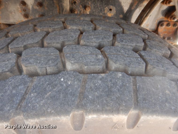 image for item GO9942 2006 Sterling LT8500  dump truck