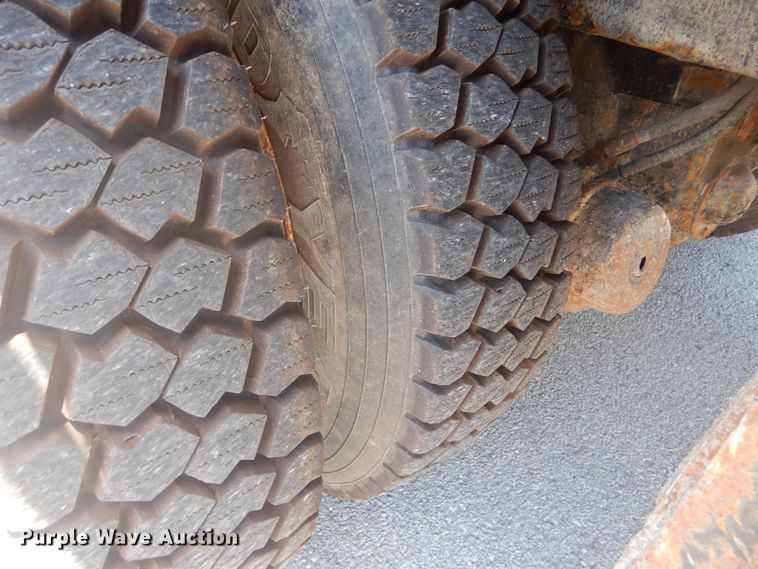 image for item GO9942 2006 Sterling LT8500  dump truck