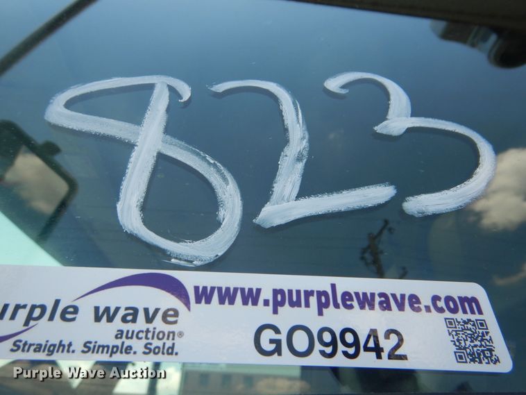 image for item GO9942 2006 Sterling LT8500  dump truck