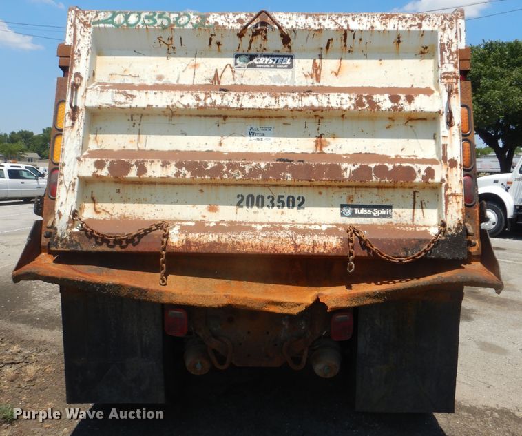 image for item GO9944 2003 International 7400  dump truck
