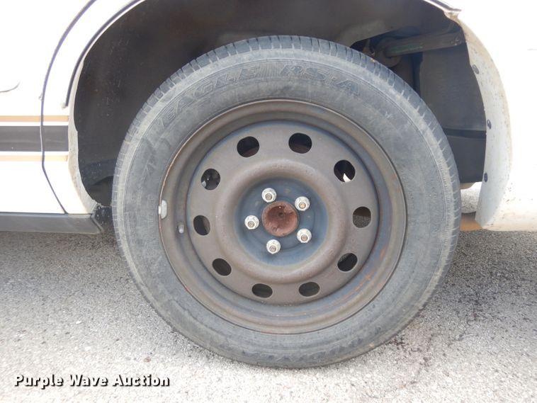 image for item GO9945 2007 Ford Crown Victoria Police Interceptor