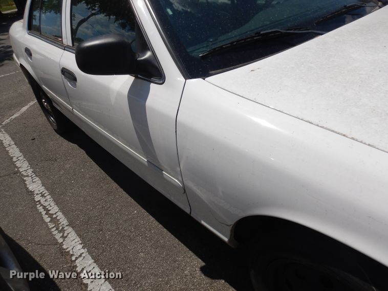 image for item GO9946 2008 Ford Crown Victoria Police Interceptor