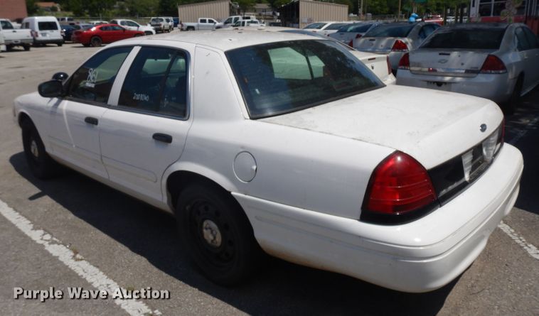 image for item GO9946 2008 Ford Crown Victoria Police Interceptor