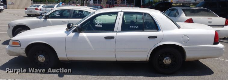 image for item GO9946 2008 Ford Crown Victoria Police Interceptor